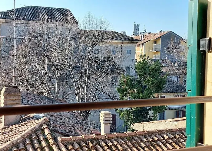 Sui Tetti Di Valeggio - Holiday Apartment