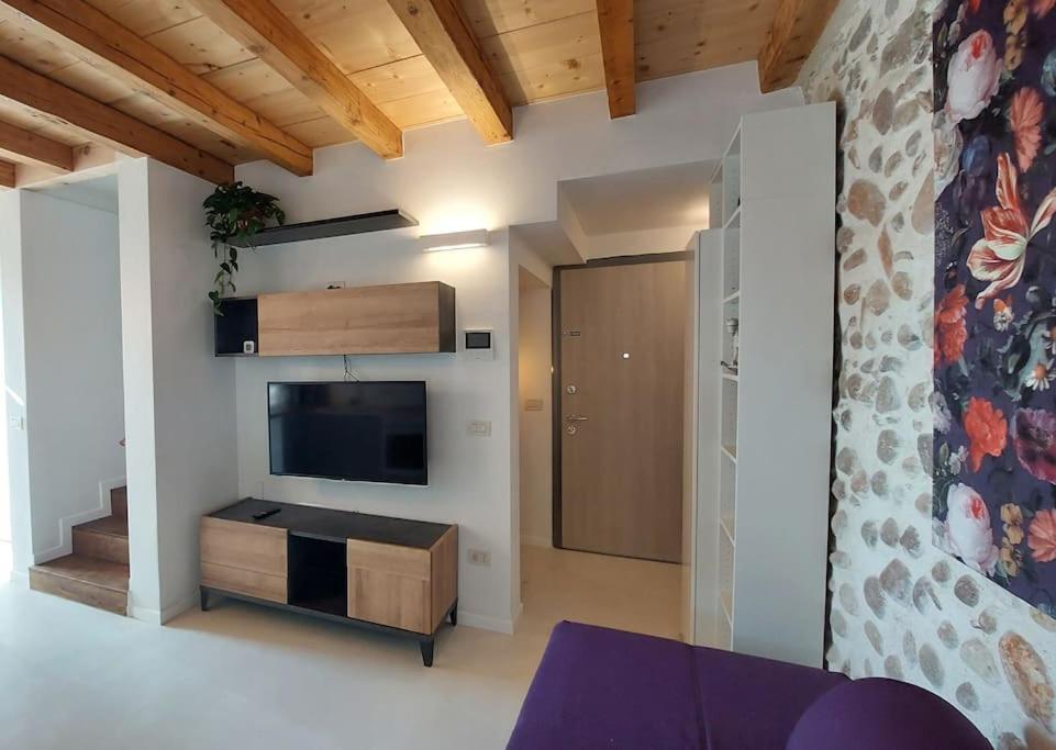 Sui Tetti Di Valeggio - * Valeggio sul Mincio